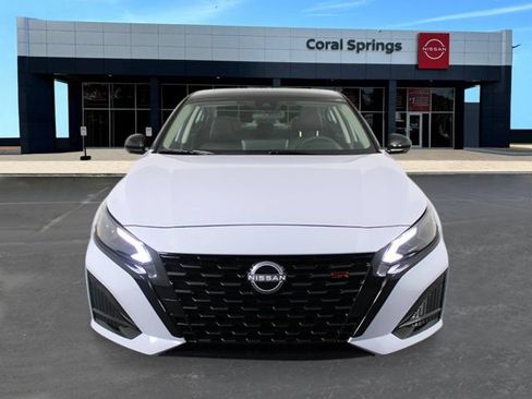 New 2026 Nissan Altima 2.5 SR w/ SR Premium Package FWD image 8