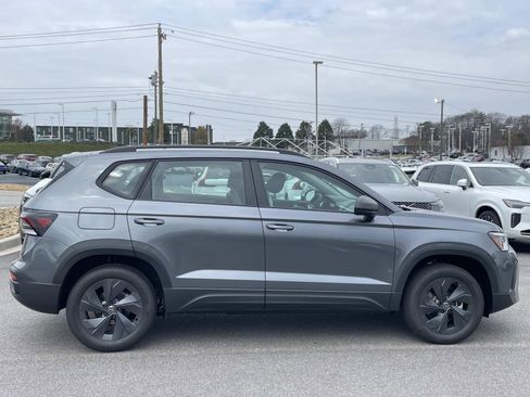 New 2026 Volkswagen Taos S FWD image 7