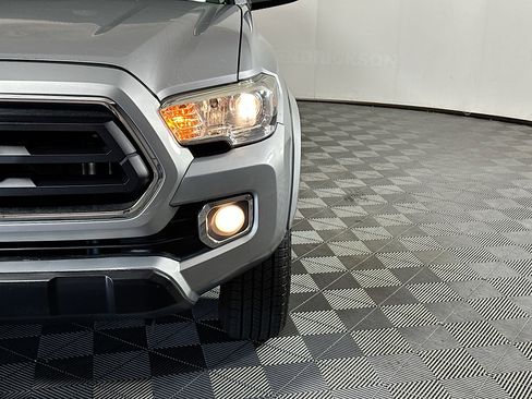 Used 2021 Toyota Tacoma SR5 image 9