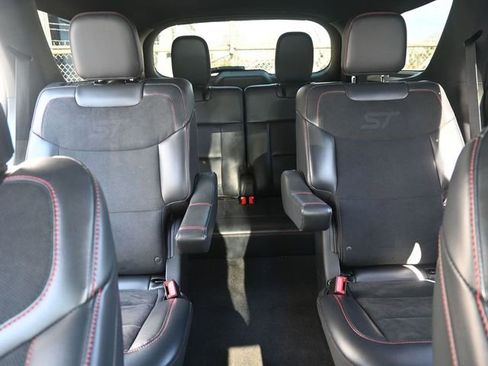 Used 2025 Ford Explorer ST image 22
