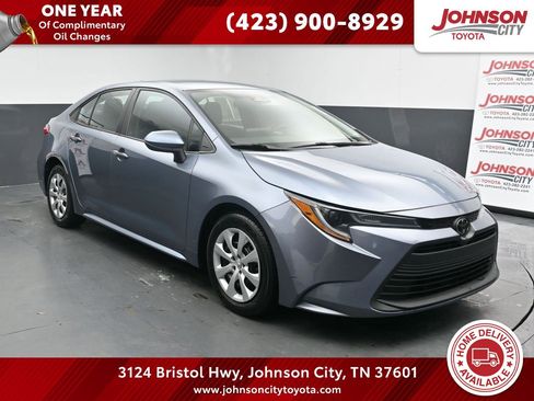 Used 2023 Toyota Corolla LE image 1