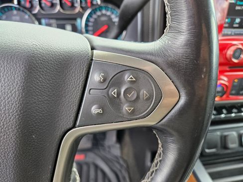 Used 2018 Chevrolet Silverado 1500 High Country image 19