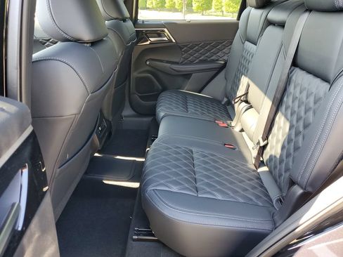 New 2026 Nissan Rogue Platinum AWD/4WD image 12