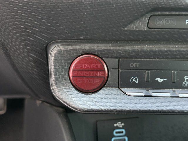 Used 2025 Ford Mustang GT RWD image 19