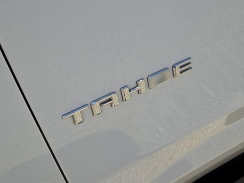 Used 2022 Chevrolet Tahoe High Country AWD/4WD image 13