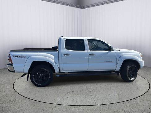 Used 2012 Toyota Tacoma 4x4 Double Cab w/ TRD Off-Road Pkg image 17