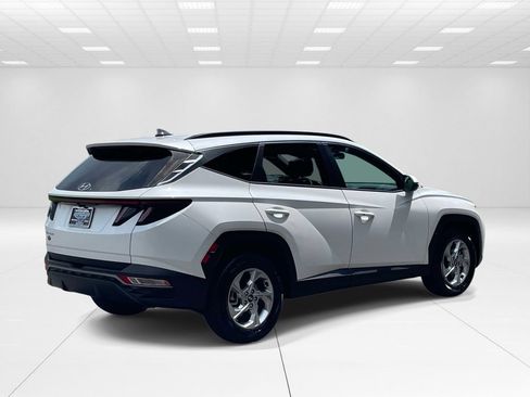 Certified 2022 Hyundai Tucson SEL w/ Cargo Package FWD image 6