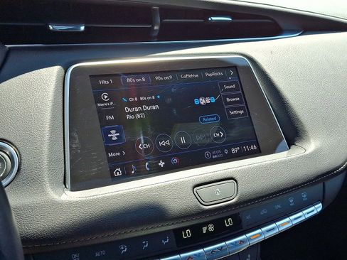 Used 2023 Cadillac XT4 Luxury w/ LPO, Onyx Lite Package AWD/4WD image 14