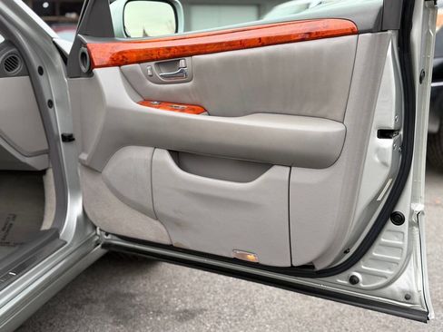 Used 2003 Lexus LS 430 image 89