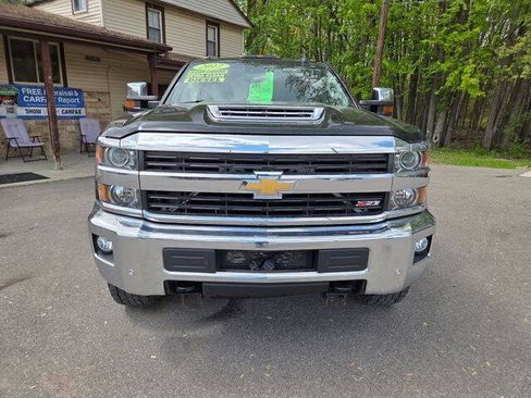 Used 2017 Chevrolet Silverado 3500 LTZ w/ Duramax Plus Package AWD/4WD image 10