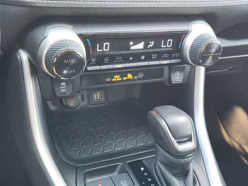 Used 2024 Toyota RAV4 XLE Premium image 19