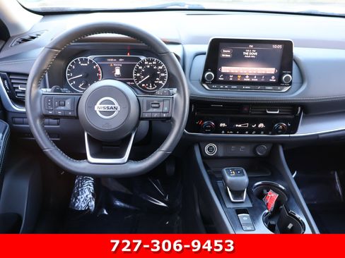 Used 2021 Nissan Rogue SV w/ Premium Package image 19