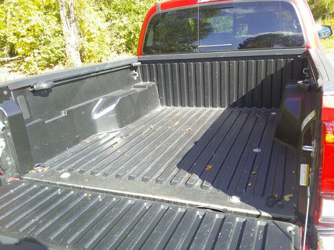 Used 2023 Toyota Tacoma SR5 image 12