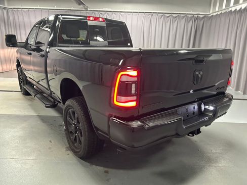 Used 2024 RAM 2500 Big Horn w/ Night Edition image 5