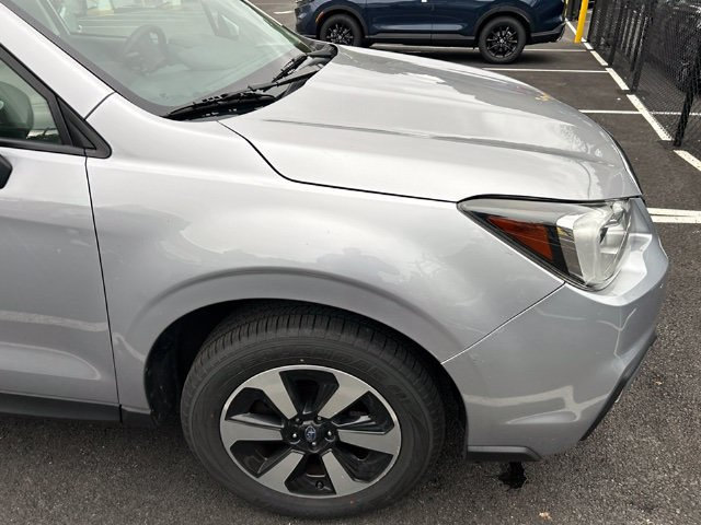 Used 2017 Subaru Forester 2.5i Premium AWD/4WD image 3