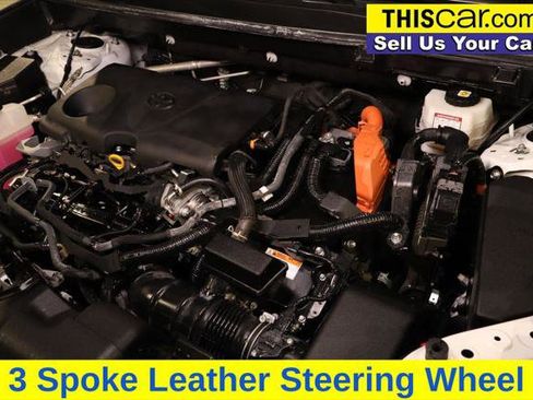 Used 2022 Toyota RAV4 XLE Premium image 25