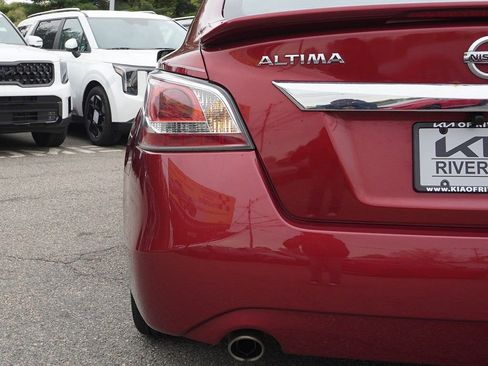 Used 2014 Nissan Altima 2.5 S w/ Sport Value Package FWD image 12