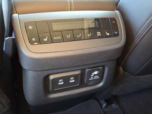 New 2026 Nissan Pathfinder Platinum w/ Cargo Package image 14