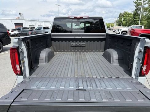 Used 2025 GMC Sierra 1500 Denali w/ Denali Reserve Package AWD/4WD image 26