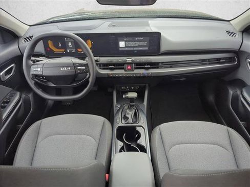 Used 2025 Kia K4 FWD image 18
