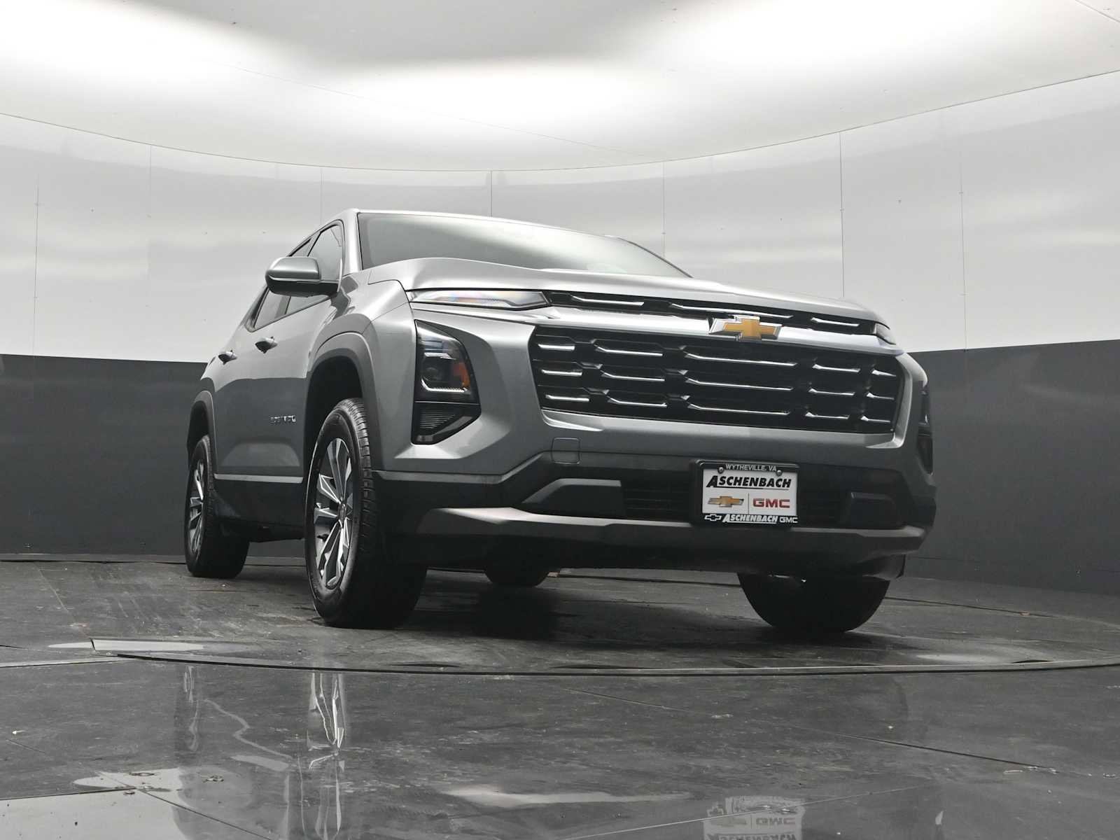 Used 2026 Chevrolet Equinox LT AWD/4WD image 19