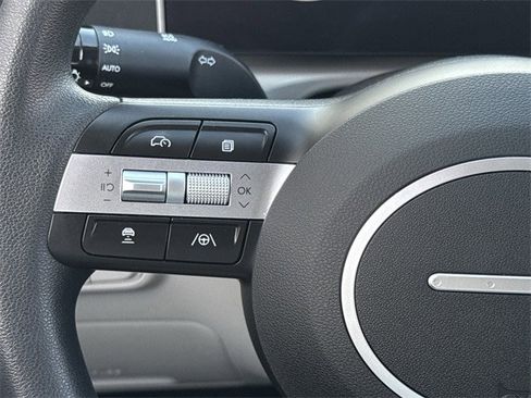 Used 2025 Hyundai Tucson SEL image 14