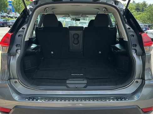 Used 2018 Nissan Rogue S AWD/4WD image 6