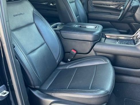 Used 2023 GMC Yukon Denali AWD/4WD image 21
