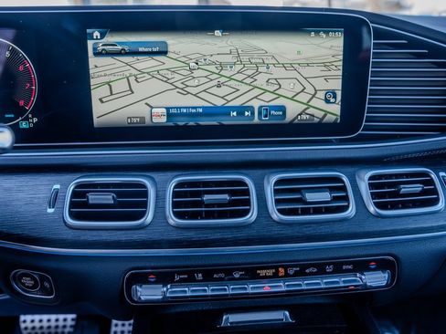 Used 2025 Mercedes-Benz GLS 450 4MATIC w/ AMG Line Exterior image 11