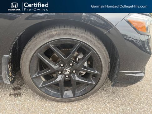 Used 2025 Honda Civic Sport image 4