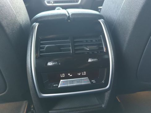 Used 2020 BMW X5 sDrive40i w/ Premium Package RWD image 29