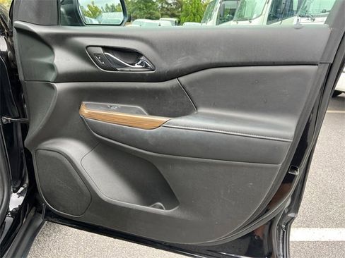 Used 2018 GMC Acadia SLE w/ Driver Alert Package I image 14