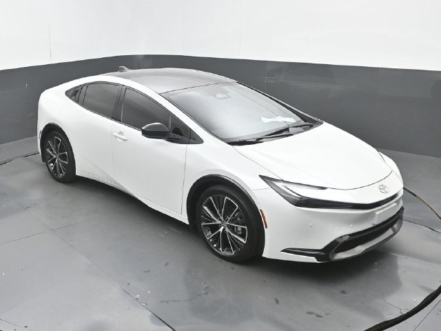 Used 2024 Toyota Prius Limited w/ Limited Premium Package FWD image 27