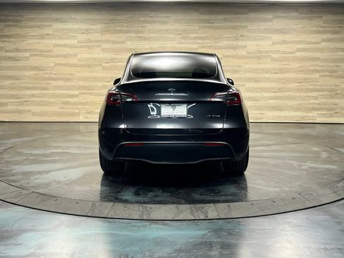 Used 2025 Tesla Model Y Performance AWD/4WD image 18