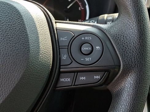Certified 2025 Toyota RAV4 XLE FWD image 25