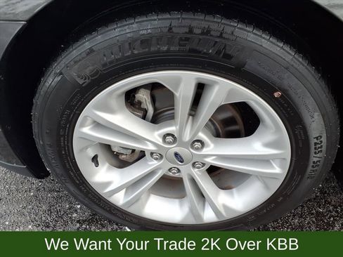 Used 2018 Ford Taurus SE image 31