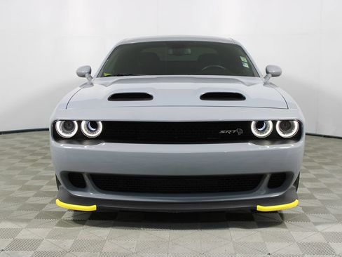 Used 2020 Dodge Challenger SRT Hellcat w/ Plus Package RWD image 2