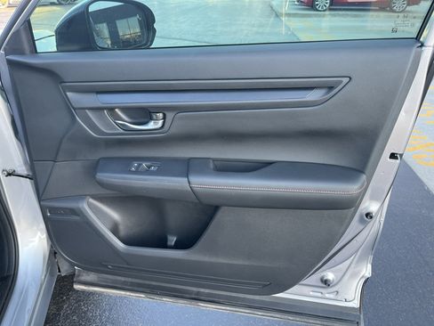 Used 2025 Honda CR-V Sport-L image 38