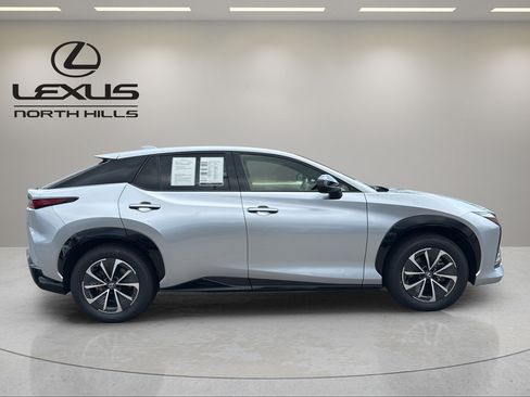 Used 2023 Lexus RZ 450e Premium w/ Technology Package AWD/4WD image 5