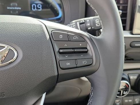 New 2026 Hyundai Venue SEL image 6