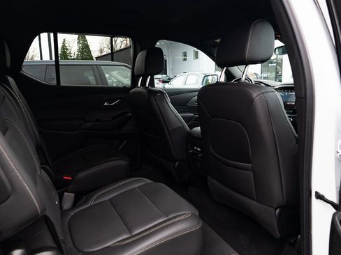 Used 2023 Chevrolet Traverse LT image 22