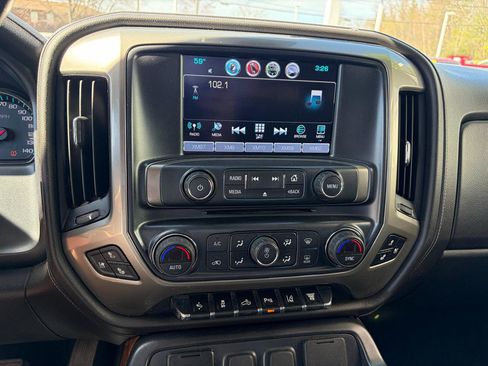 Used 2019 Chevrolet Silverado 2500 High Country w/ Duramax Plus Package AWD/4WD image 31