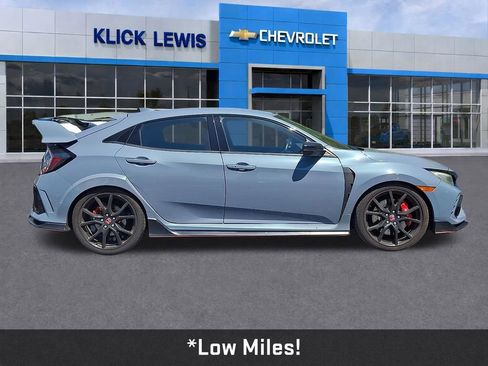 Used 2019 Honda Civic Type R image 9