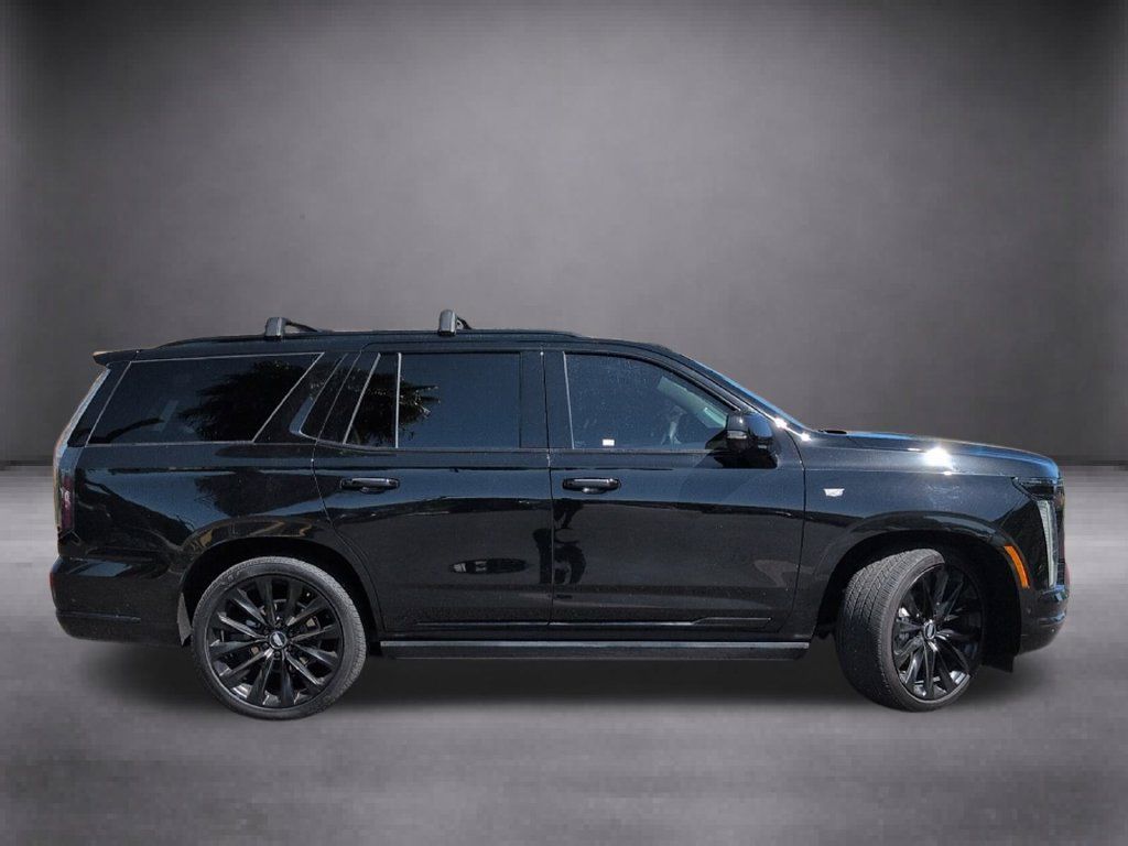 Used 2025 Cadillac Escalade Sport Platinum w/ LPO, ONYX Package AWD/4WD image 10