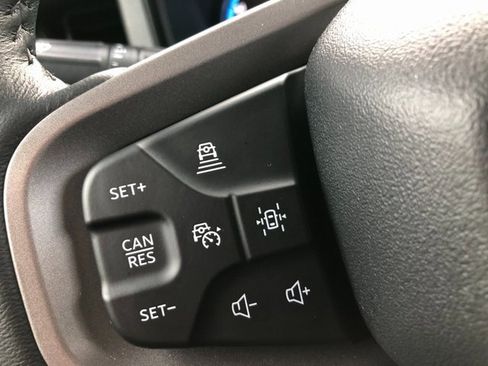 Used 2024 Ford Bronco Wildtrak image 4