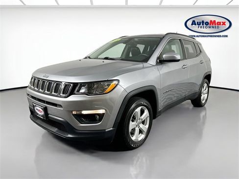 Used 2018 Jeep Compass Latitude w/ Popular Equipment Group image 4