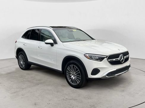 Used 2026 Mercedes-Benz GLC 300 4MATIC image 7