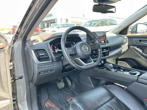Used 2021 Nissan Rogue Platinum AWD/4WD image 30