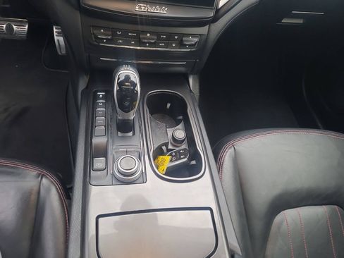 Used 2017 Maserati Ghibli S RWD image 17