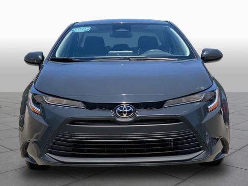 Used 2024 Toyota Corolla LE FWD image 4